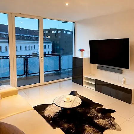 Elegant With Terrace Near Cologne & Duesseldorf * وبرتال