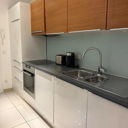 Elegant With Terrace Near Cologne & Duesseldorf * وبرتال