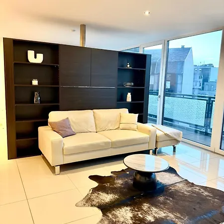 شقة Elegant With Terrace Near Cologne & Duesseldorf *